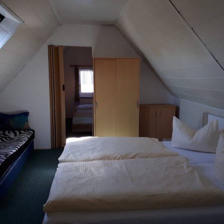Schlafzimmer1